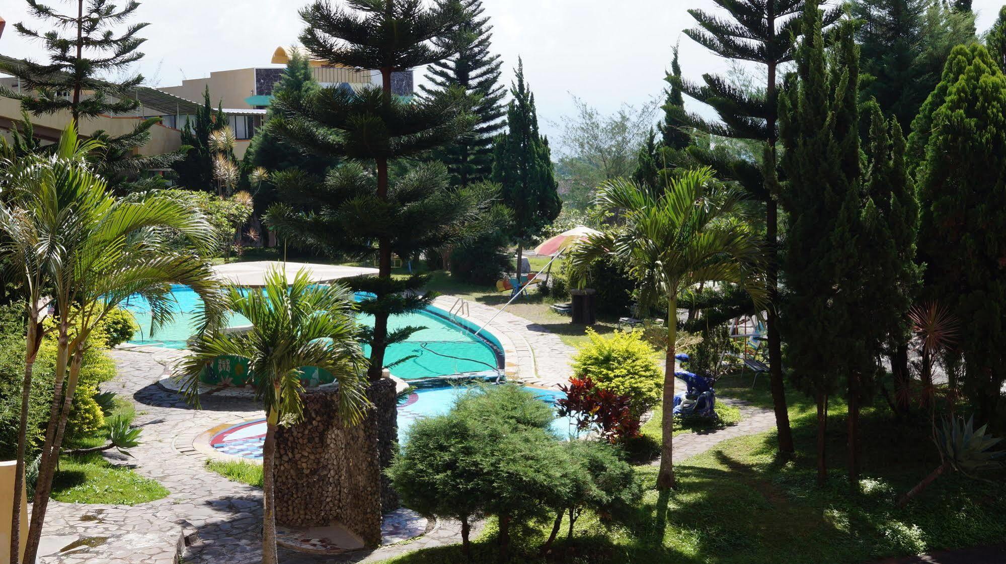 Hotel Surya Indah Batu Malang Exterior foto